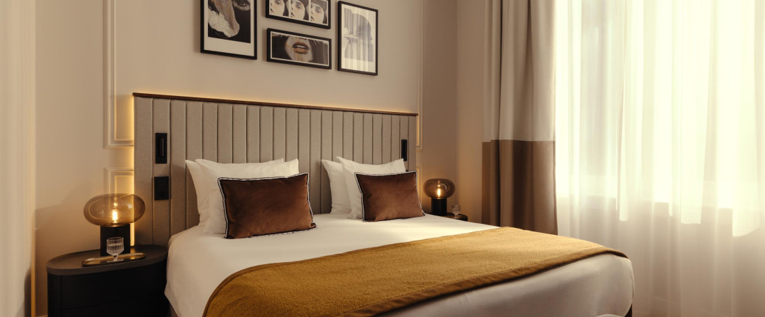 Superior Room 1 King Bed Bed