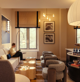 The Manor Amsterdam Lobby